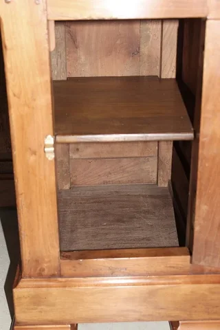 PEDESTAL DESK