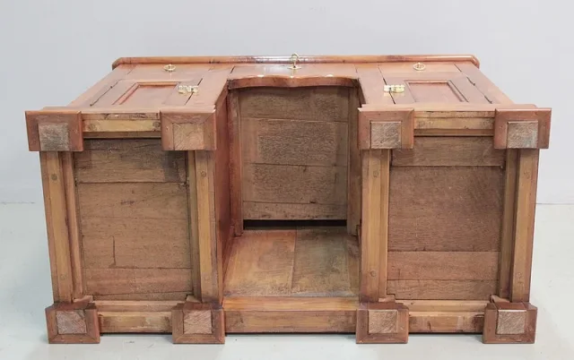 PEDESTAL DESK