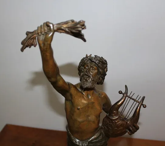 BRONZE SIGNED E. LAPORTE