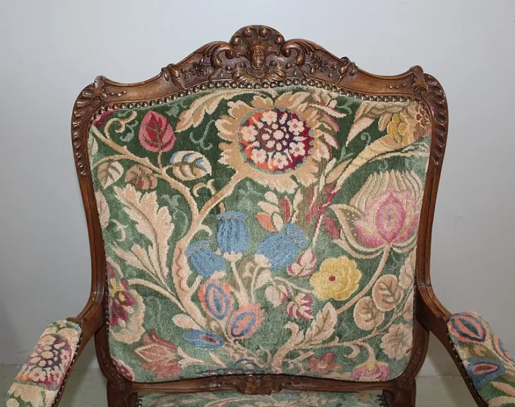 LOUIS XV STYLE CHAIRS