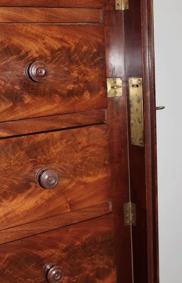 Chiffonnier en Ronce d'Acajou XIXe
