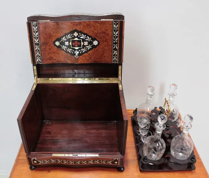 NAPOLEON III PERIODE DEKANTERBOX