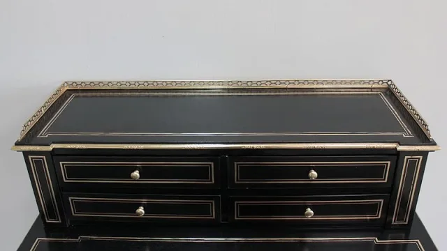 NAPOLEON III PERIOD DESK