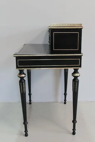 NAPOLEON III PERIOD DESK