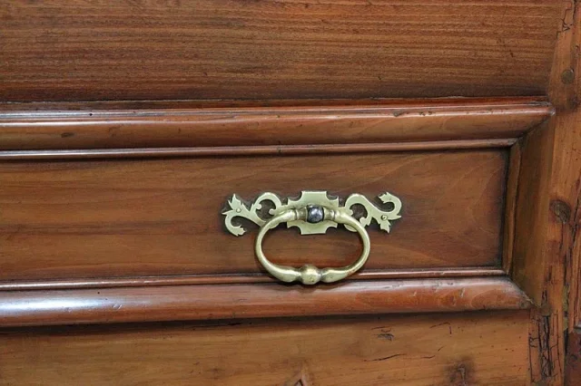Bonnetière Louis XIV-Louis XV en Merisier XVIIIe