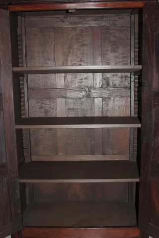 Armoire en Palissandre des Indes XIXe