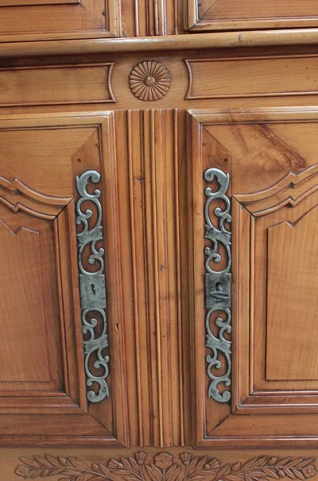 FRENCH TRANSITION PERIOD BUFFET