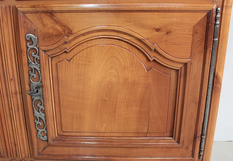 FRENCH TRANSITION PERIOD BUFFET