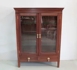 Vitrine de style Louis XVI en Acajou  XXe