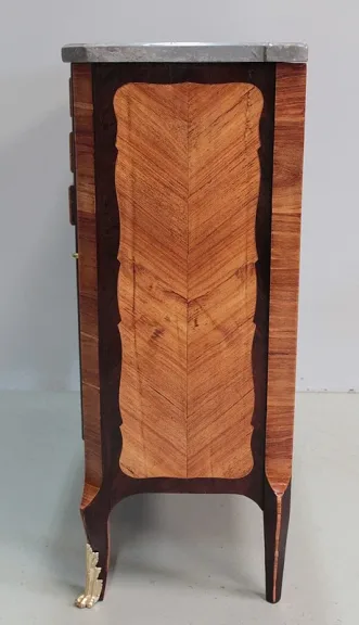 OVERDRACHT STIJL SIDEBOARD