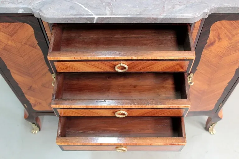 OVERDRACHT STIJL SIDEBOARD