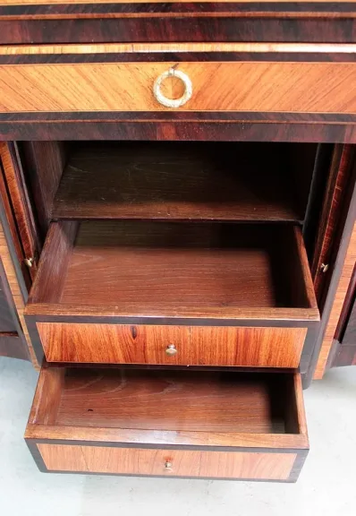 OVERDRACHT STIJL SIDEBOARD
