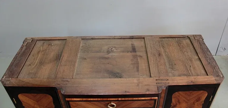 OVERDRACHT STIJL SIDEBOARD