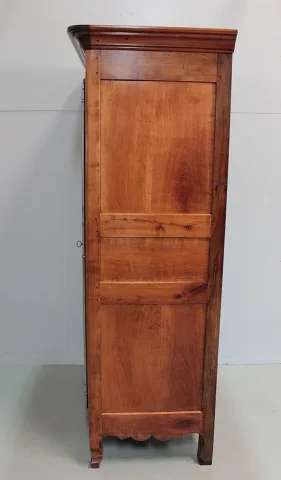 LOUIS XV STYLE CABINET