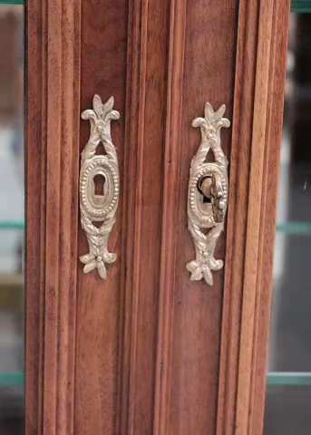 LOUIS XVI STIJL SIDEBOARD