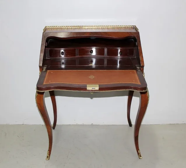 LOUIS XV STIL BONHEUR DU JOUR DESK
