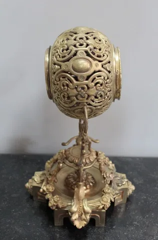 Pendulette en Bronze Epoque 1920