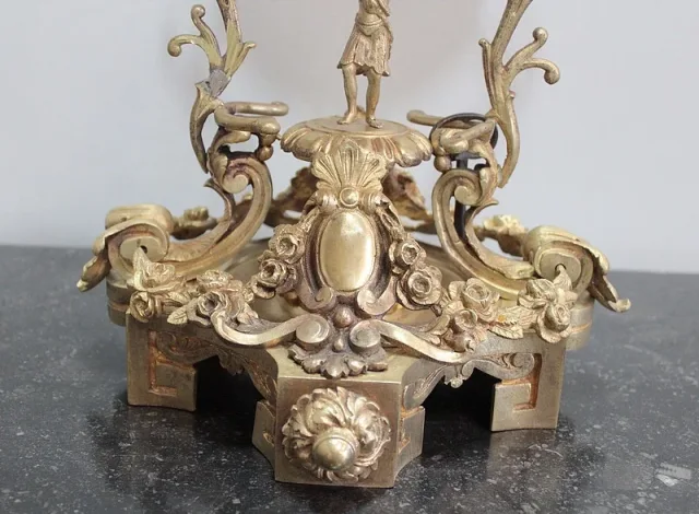 Pendulette en Bronze Epoque 1920