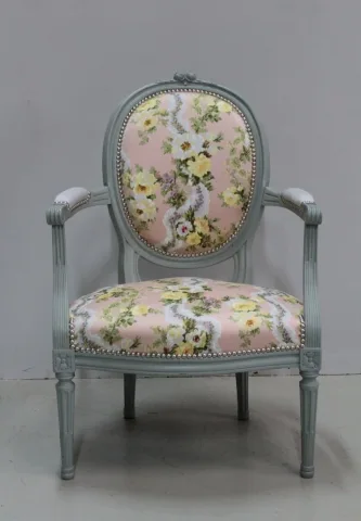 LOUIS XVI STYLE ARMCHAIRS