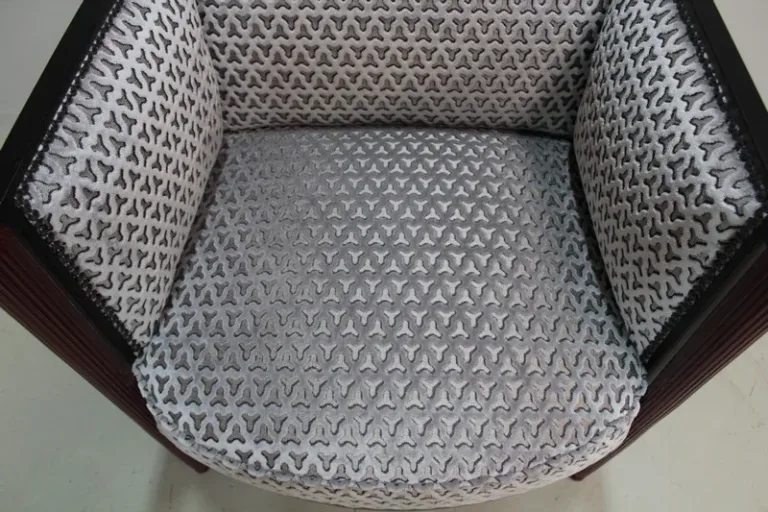 ART DECO PERIODE ARMCHAIR