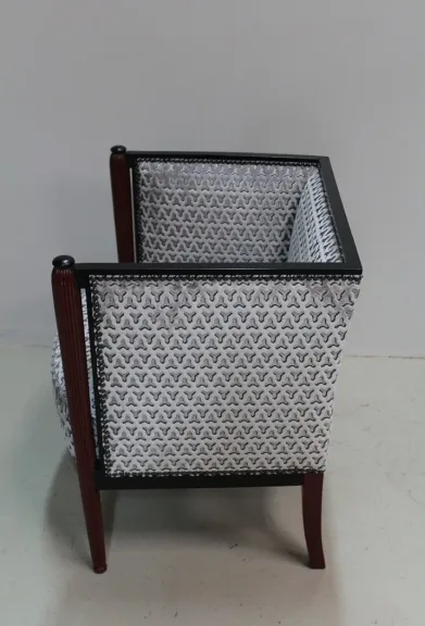 ART DECO PERIODE ARMCHAIR