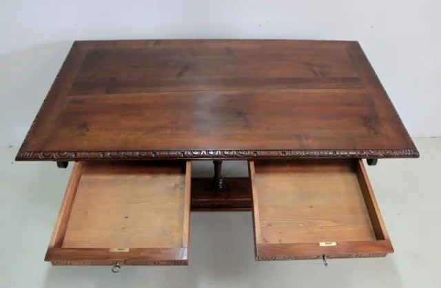 RENAISSANCE STYLE TABLE