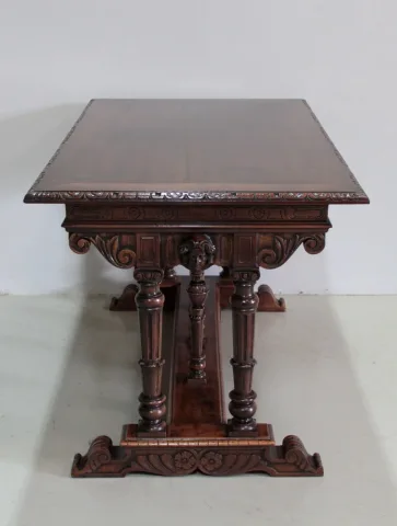 RENAISSANCE STYLE TABLE