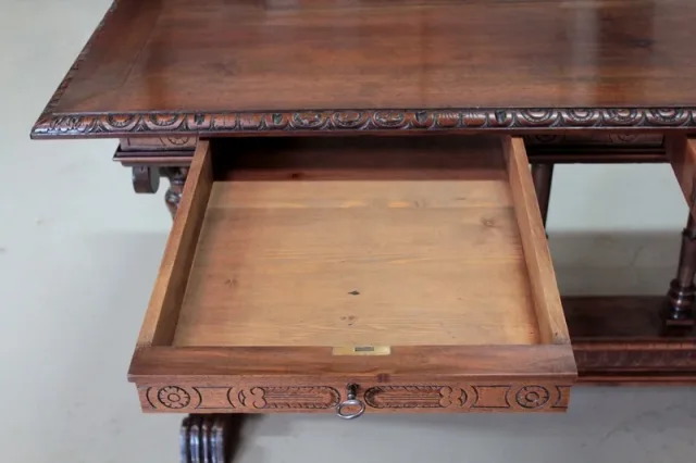 RENAISSANCE STYLE TABLE