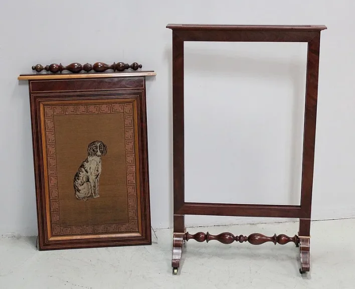 FIRE SCREEN