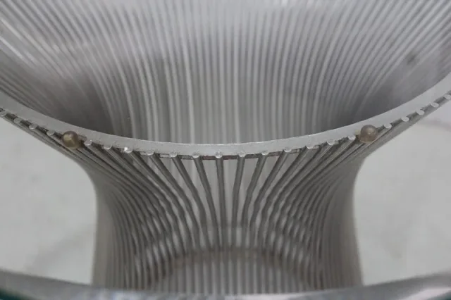 Petite table Design Acier et verre