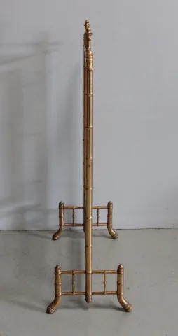 FIRE SCREEN