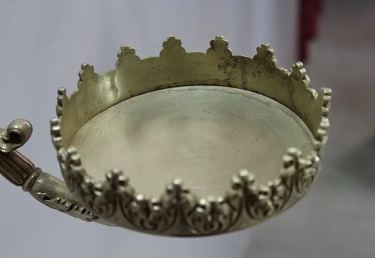 Élégante paire d'appliques porte-torchères XIXème
