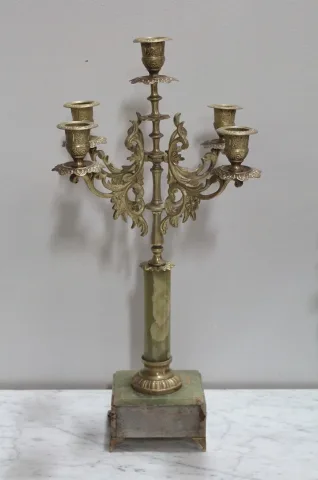 MANTLE GARNITURE