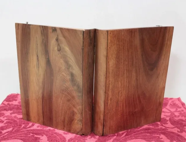 BOOK BOX