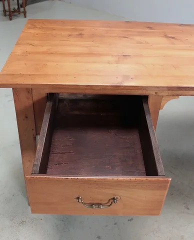 WRITING TABLE
