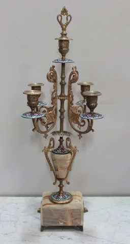 MANTLE GARNITURE