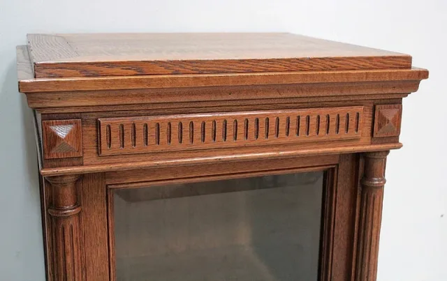 LOUIS XVI STYLE DISPLAY GABINETE