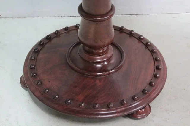 ENGLISH TILT TOP TABLE