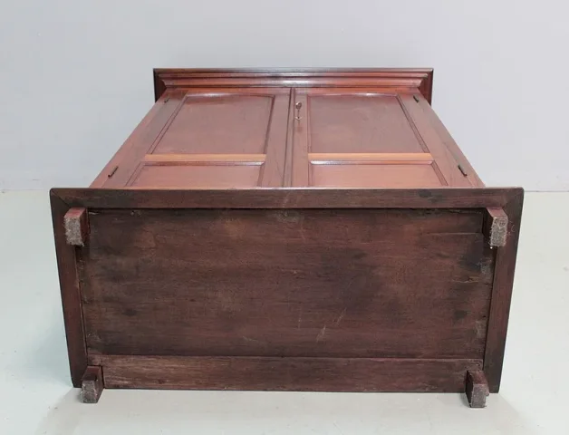 TEAK KAST