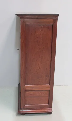 TEAK KAST