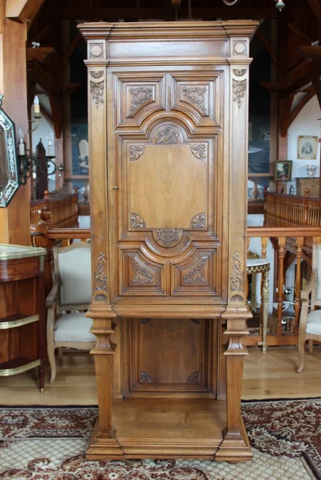 RENAISSANCE STYLE CABINET