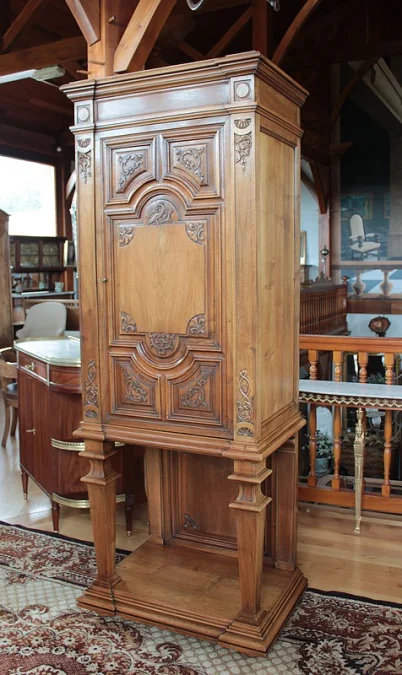 RENAISSANCE STYLE CABINET