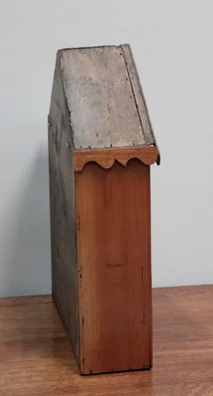 Petite vitrine murale - XIXème