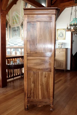 LOUIS XV STYLE CABINET