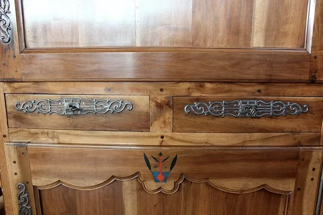 LOUIS XV STYLE CABINET