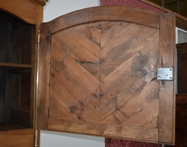 Cabinet Louis XV en Merisier XIXe