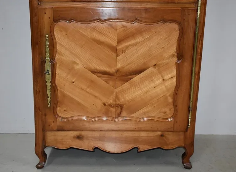 Cabinet Louis XV en Merisier XIXe