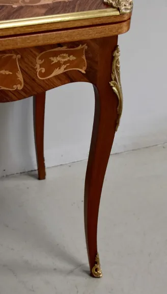 KARTENTISCH