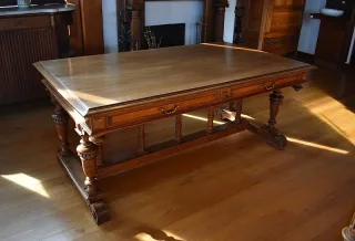 RENAISSANCE STYLE WRITING TABLE