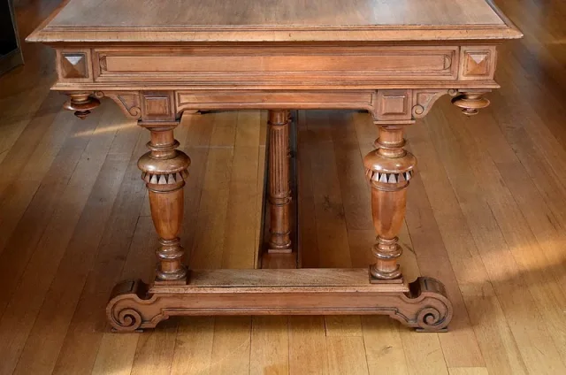 RENAISSANCE STYLE WRITING TABLE